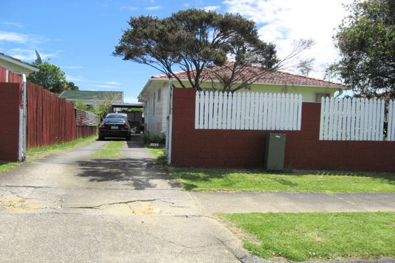 Photo of property in 2a Killington Crescent, Mangere, Auckland, 2022