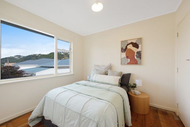 Photo of property in 139u5 Queens Drive, Lyall Bay, Wellington, 6022