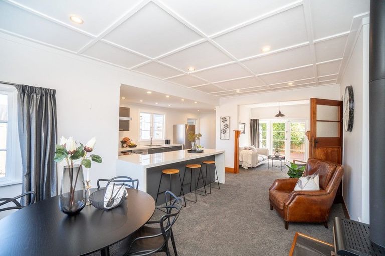 Photo of property in 136 Heretaunga Street, Palmerston North, 4414