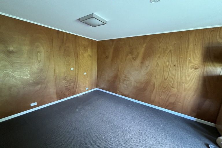 Photo of property in 20 Karaka Street, Merrilands, New Plymouth, 4312