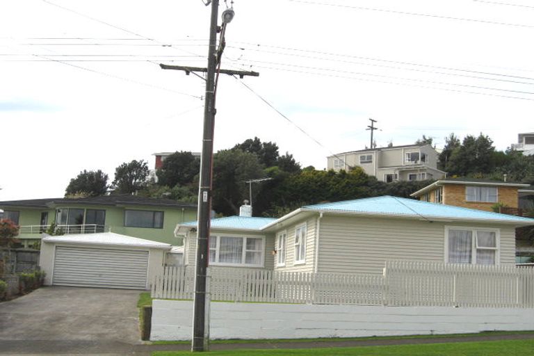 Photo of property in 173 Ngamotu Road, Spotswood, New Plymouth, 4310