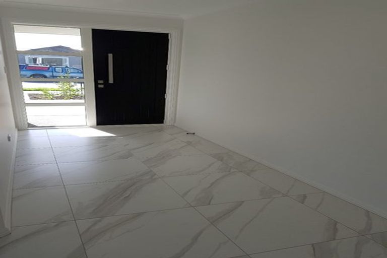 Photo of property in 6 Hickmott Street, Rangiora, 7400