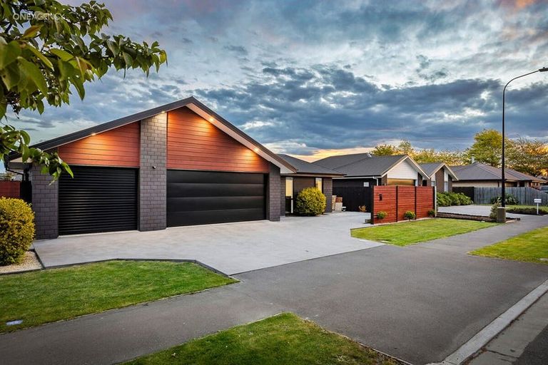 Photo of property in 71 Gladstone Road, Woodend, 7610