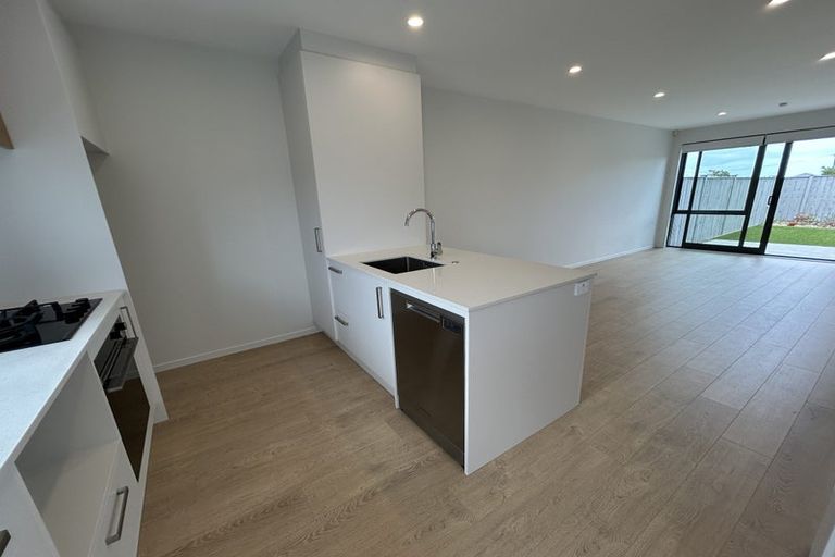 Photo of property in 25 Ngakoro Road, Karaka, Papakura, 2113