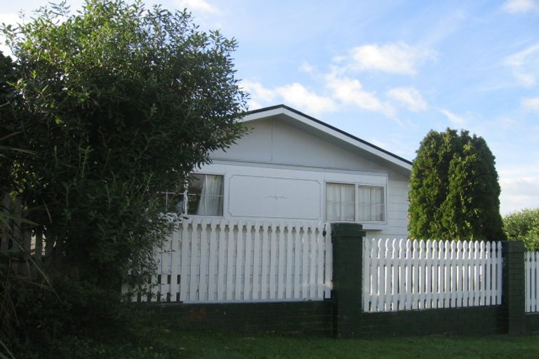 Photo of property in 111 Leeward Drive, Whitby, Porirua, 5024