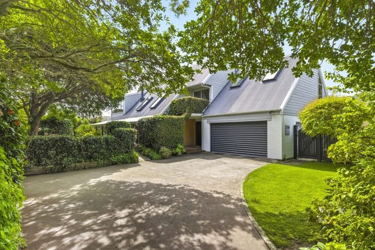 Photo of property in 335 Te Moana Road, Waikanae, 5036