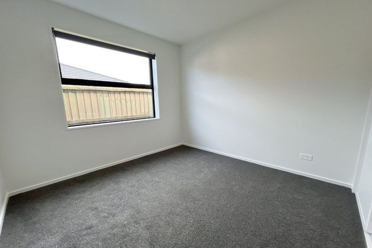 Photo of property in 29 Rita Angus Road, Belfast, 8051