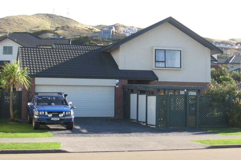 Photo of property in 150 Westchester Drive, Churton Park, Wellington, 6037