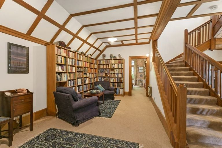 Photo of property in 22 Grosvenor Terrace, Wadestown, Wellington, 6012