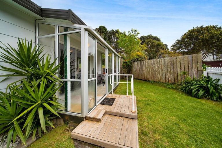 Photo of property in 23b Tahurangi Place, Spotswood, New Plymouth, 4310