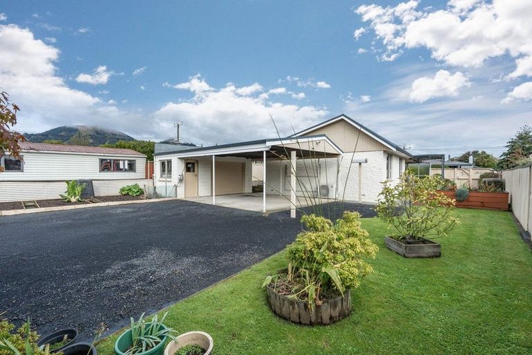 Photo of property in 71 Mcdonald Street, Mosgiel, 9024