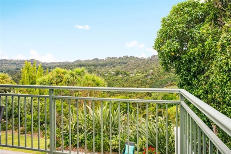 Photo of property in 13 Grendon Road, Titirangi, Auckland, 0604