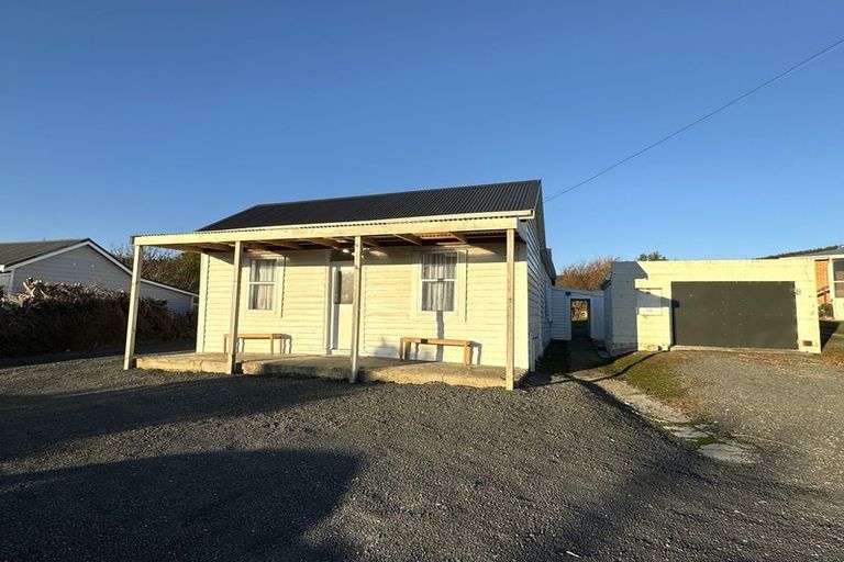 Photo of property in 86 Salcombe Street, Kaitangata, 9210
