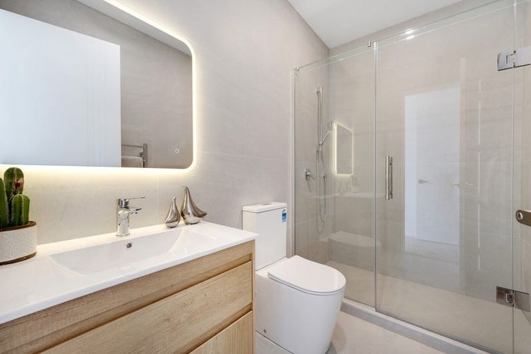 Photo of property in 10 Clementine Place, Bucklands Beach, 2014