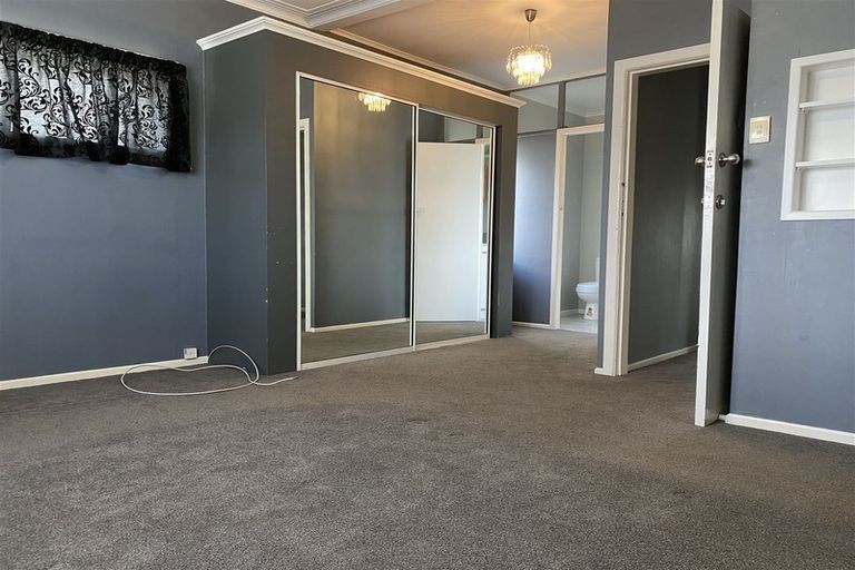 Photo of property in 32 Grove Road, Papakura, 2110