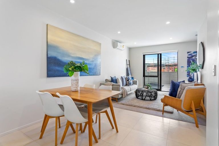 Photo of property in 14 Te Napi Drive, Takanini, 2112