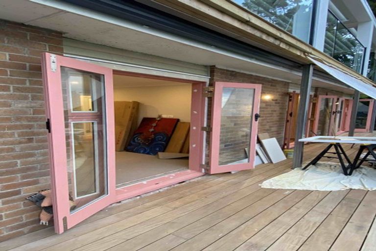 Photo of property in 97 Scenic Drive, Titirangi, Auckland, 0604