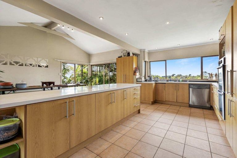 Photo of property in 136 Okura River Road, Okura, Albany, 0792