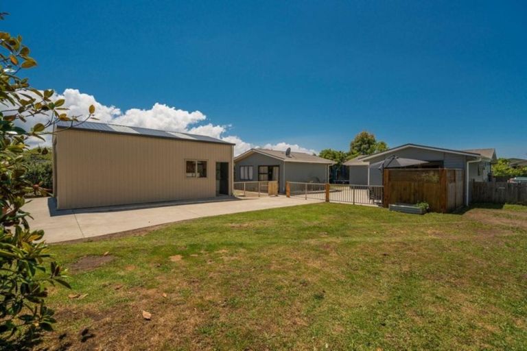 Photo of property in 3 Meadow Drive, Whitianga, 3510