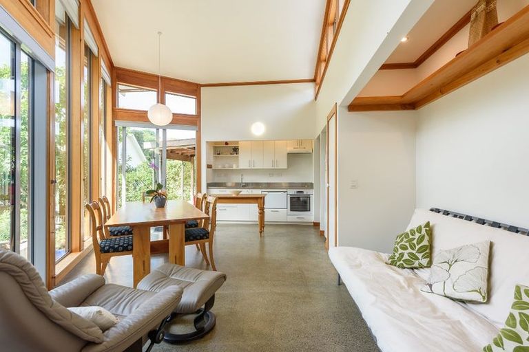 Photo of property in 8 Awarua Street, Ngaio, Wellington, 6035