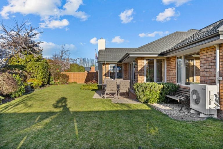 Photo of property in 18 Mistral Road, Northwood, Christchurch, 8051