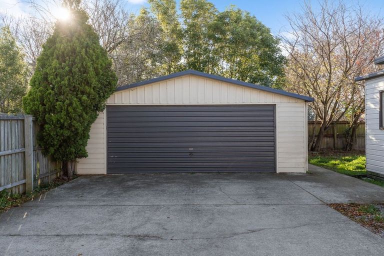 Photo of property in 18 Auburn Avenue, Upper Riccarton, Christchurch, 8041