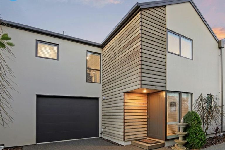 Photo of property in 2/484 Manchester Street, St Albans, Christchurch, 8014