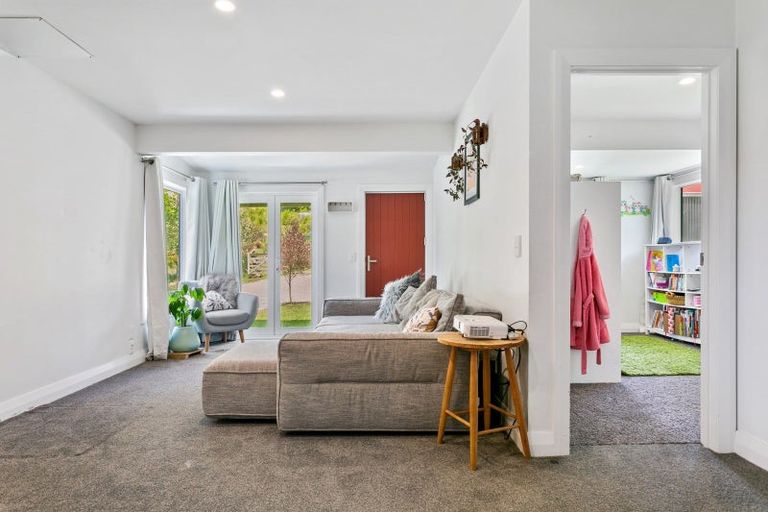 Photo of property in 4/142 Mapara Road, Acacia Bay, Taupo, 3385
