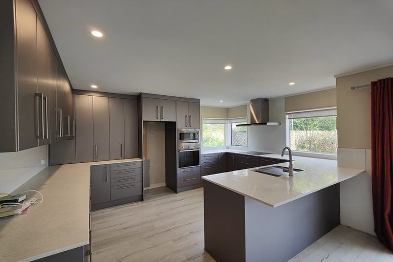 Photo of property in 12 Quartley Place, Huntington Park, Auckland, 2013