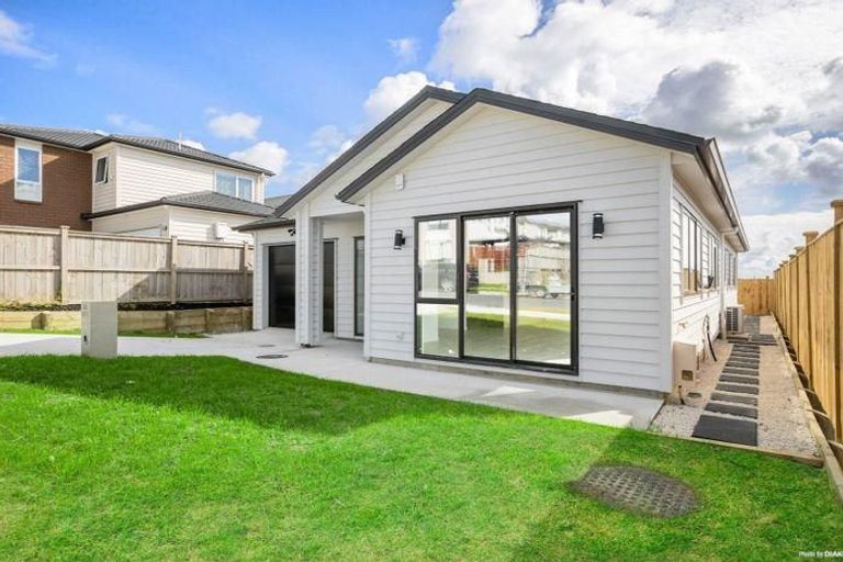 Photo of property in 63 Drumbuoy Drive, Flat Bush, Auckland, 2019