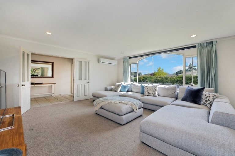 Photo of property in 22 Starlight Cove, Hobsonville, Auckland, 0618