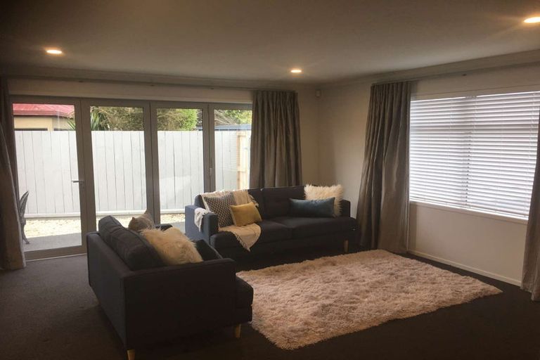 Photo of property in 3/1 Hibiscus Avenue, Hamilton Lake, Hamilton, 3204