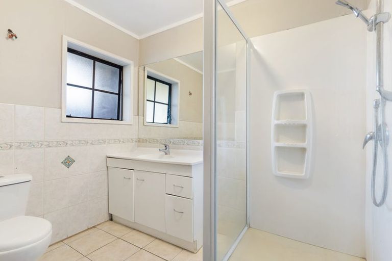 Photo of property in 2 Septimus Place, Henderson, Auckland, 0612