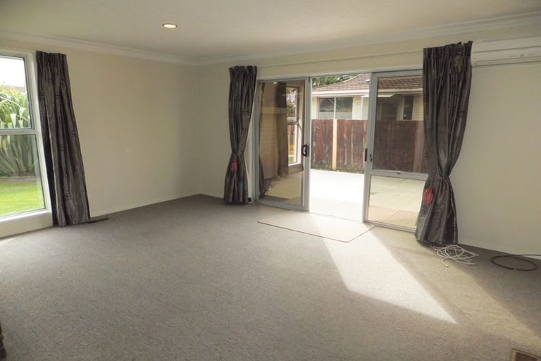 Photo of property in 33 Cavendish Road, Casebrook, Christchurch, 8051