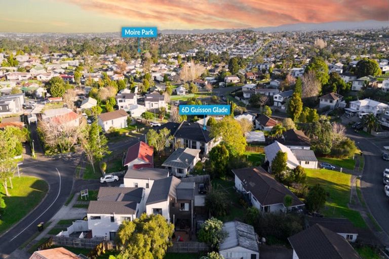 Photo of property in 6d Buisson Glade, West Harbour, Auckland, 0618