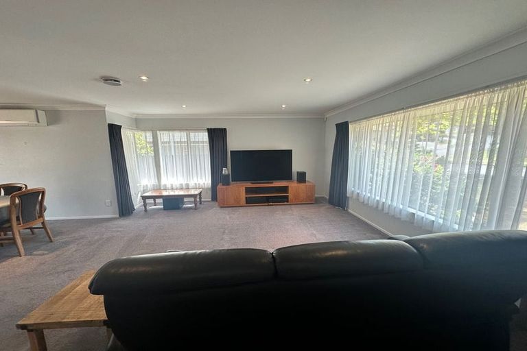 Photo of property in 41 Lansell Drive, East Tamaki Heights, Auckland, 2016