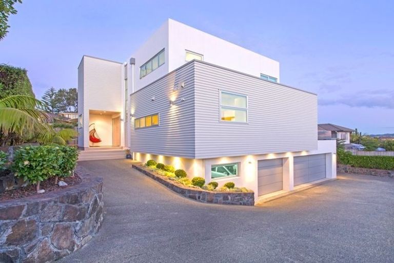 Photo of property in 60 Gracechurch Drive, Flat Bush, Auckland, 2016