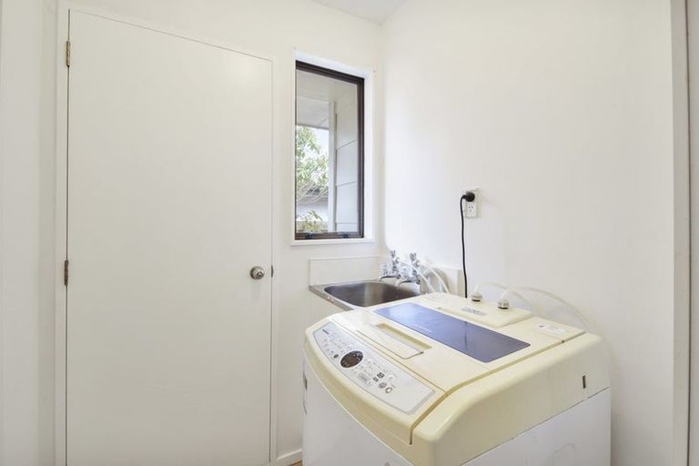 Photo of property in 2/21 Dunedin Street, Redwood, Christchurch, 8051