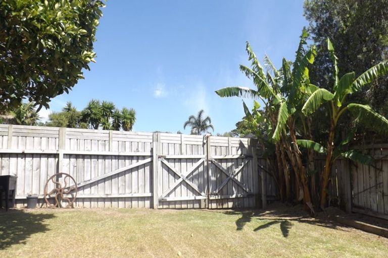 Photo of property in 1 Lochiel Place, Te Kamo, Whangarei, 0112