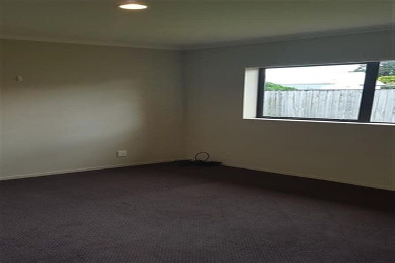 Photo of property in 70a Kayes Road, Pukekohe, 2120