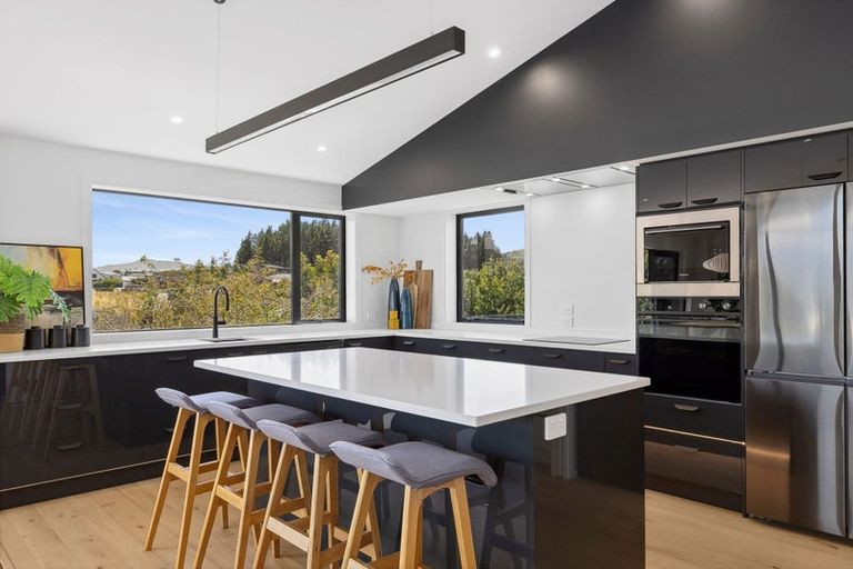 Photo of property in 93 Plantation Road, Wanaka, 9305