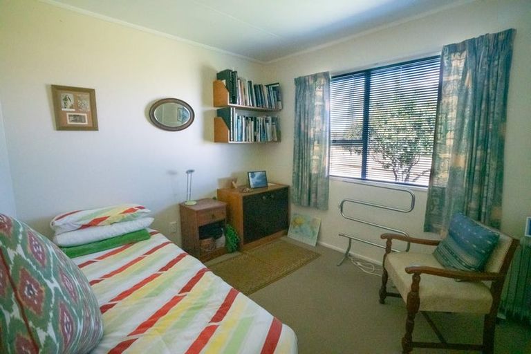 Photo of property in 8 Kauri Drive, Waiuku, 2123