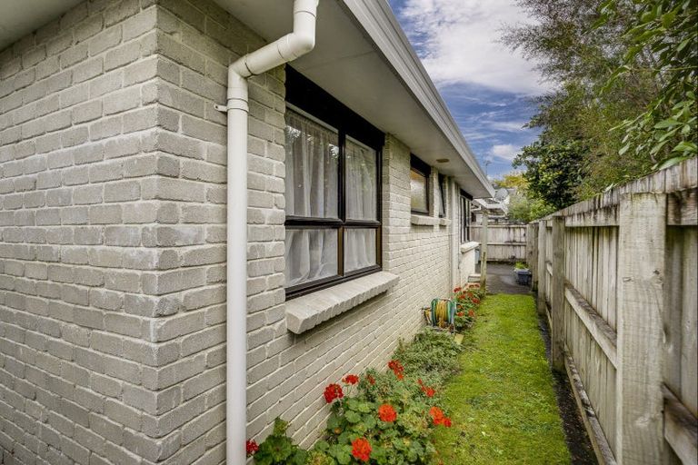 Photo of property in 49d Church Road, Taradale, Napier, 4112