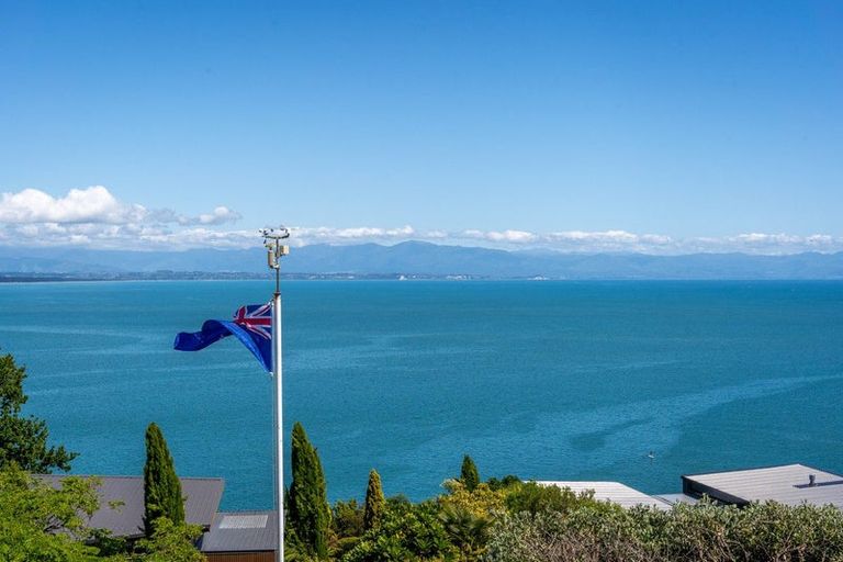 Photo of property in 31 The Cliffs, Britannia Heights, Nelson, 7010