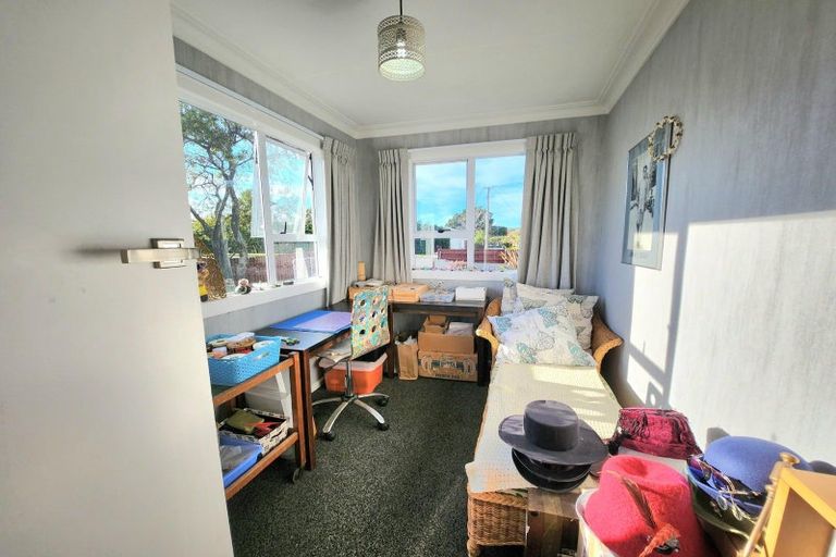 Photo of property in 74 Awamoa Road, Holmes Hill, Oamaru, 9401