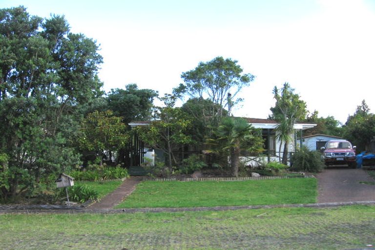 Photo of property in 10 Matanui Street, Northcote, Auckland, 0627