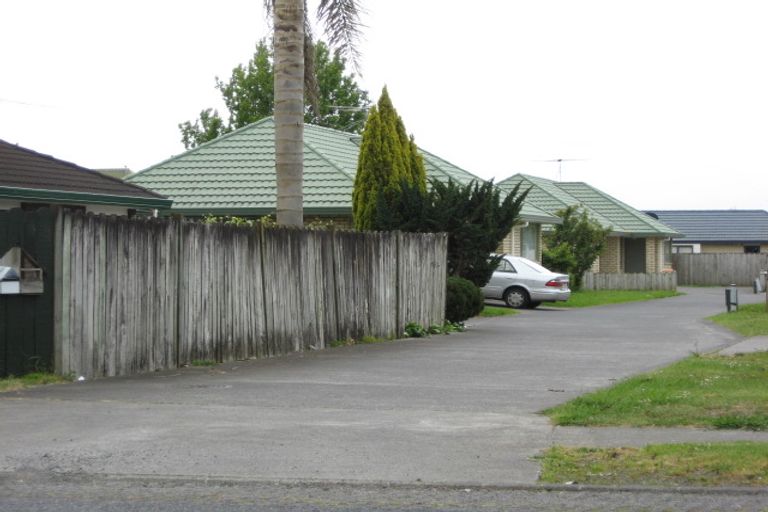 Photo of property in 70b Manuroa Road, Takanini, 2112