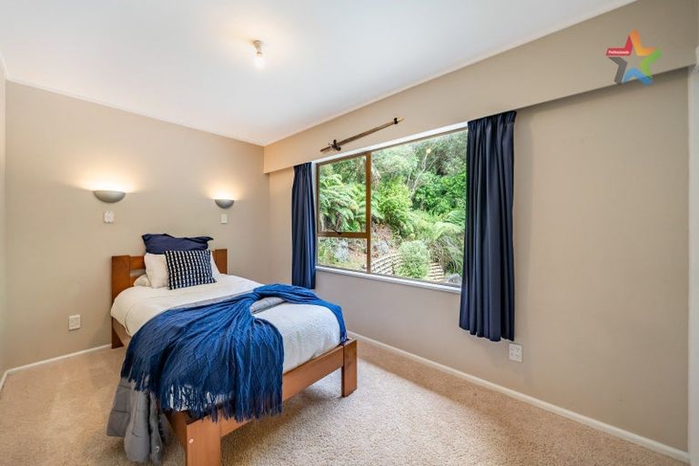 Photo of property in 128a Manuka Street, Stokes Valley, Lower Hutt, 5019