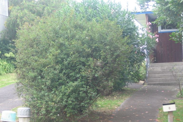 Photo of property in 8 Segedin Place, Glenfield, Auckland, 0629