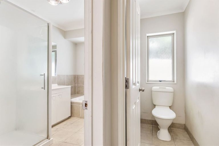 Photo of property in 17a Valley Road, Waiuku, 2123